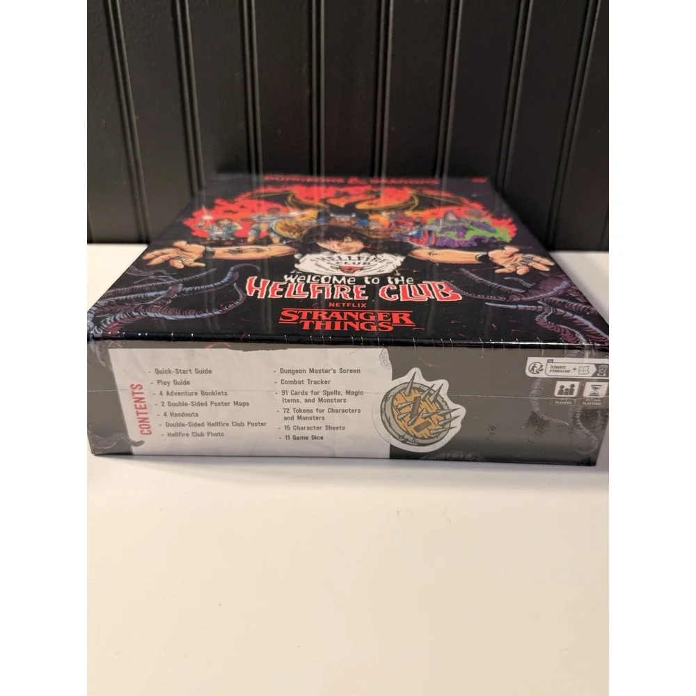 Dungeons and Dragons:  Welcome to the Hellfire Club - Stranger Things  - NEW
